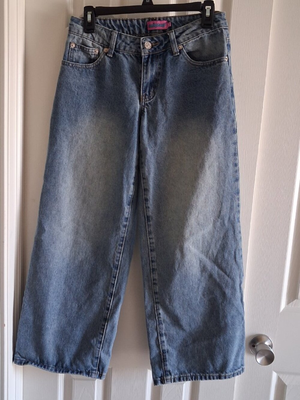 Edikted Size XS Medium Wash Denim Y2K Wide Leg Jeans EUC